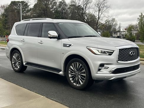 Used 2019 INFINITI QX80 Luxe w/ Proactive Package image 1