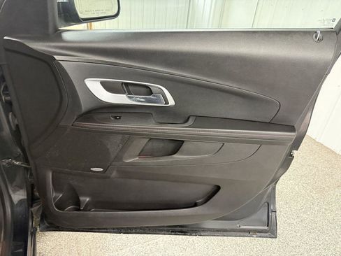 Used 2010 Chevrolet Equinox LTZ image 36