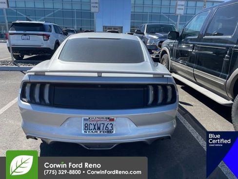 Used 2017 Ford Mustang Coupe image 5