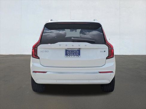 New 2026 Volvo XC90 B6 Plus w/ Protection Package image 5