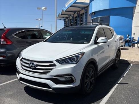 Used 2017 Hyundai Santa Fe Sport FWD image 2