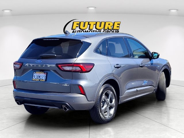 Certified 2023 Ford Escape ST-Line w/ Tech Pack #1 AWD/4WD image 4