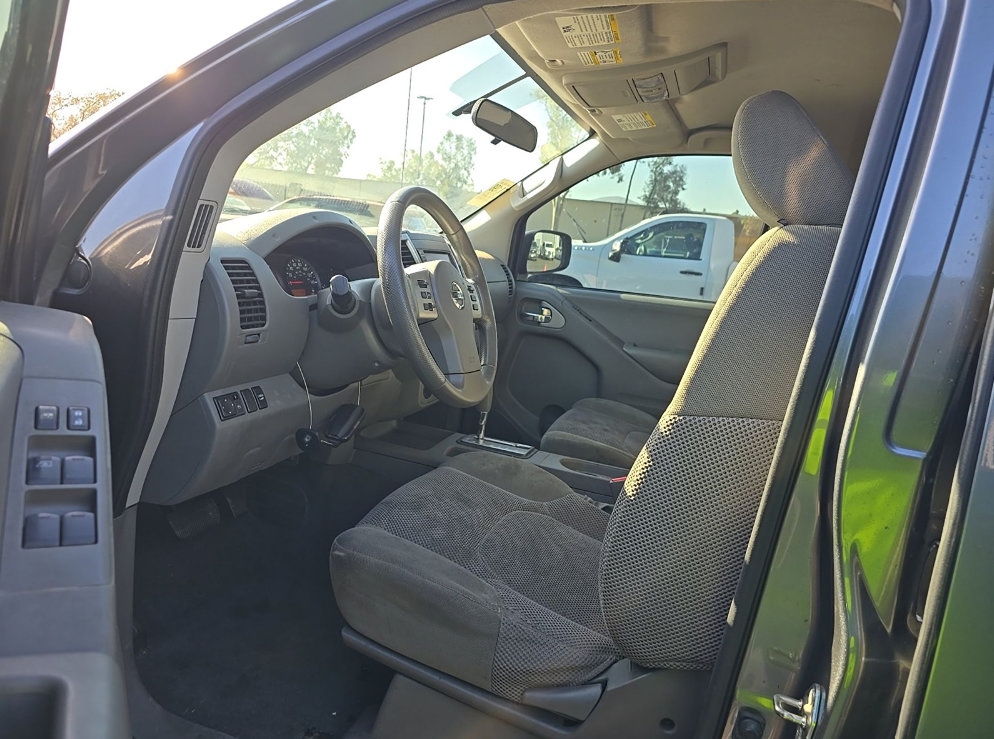 Used 2019 Nissan Frontier SV RWD image 9
