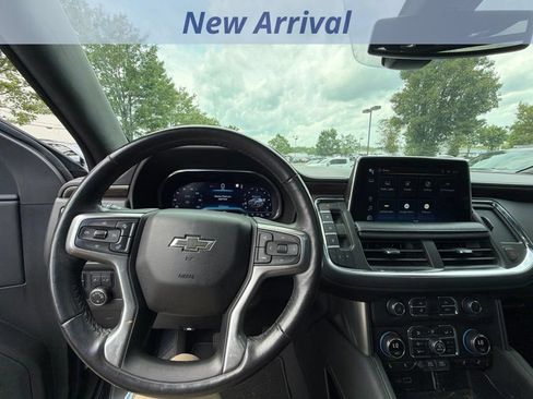 Used 2022 Chevrolet Suburban Z71 w/ Luxury Package AWD/4WD image 11