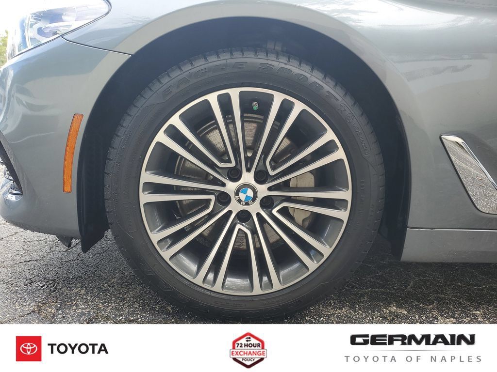 Used 2019 BMW 530i xDrive w/ Convenience Package AWD/4WD image 14