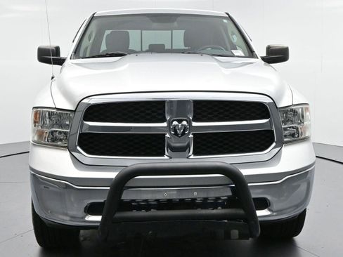 Used 2015 RAM 1500 Classic SLT AWD/4WD image 2