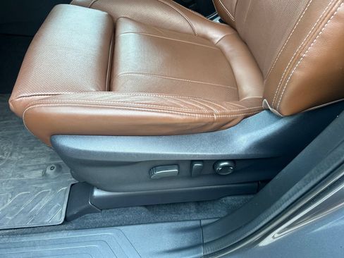 Used 2020 Subaru Ascent Touring w/ Popular Package #3 AWD/4WD image 31