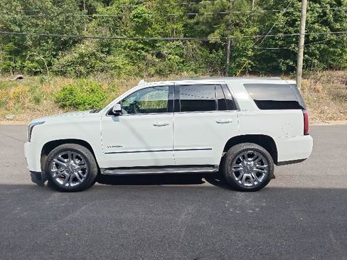 Used 2018 GMC Yukon SLT w/ Premium Edition image 6
