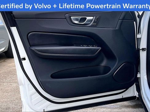 Certified 2025 Volvo XC60 B5 Plus image 23