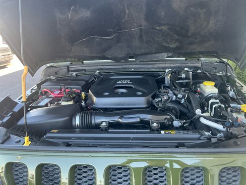 Used 2021 Jeep Wrangler Unlimited Sport AWD/4WD image 21