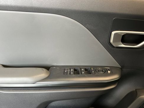 New 2026 Kia K4 LXS image 7