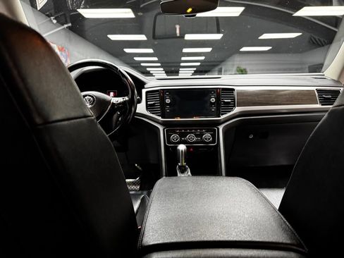 Used 2018 Volkswagen Atlas SEL image 40