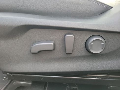 Certified 2023 Subaru Forester Limited image 27