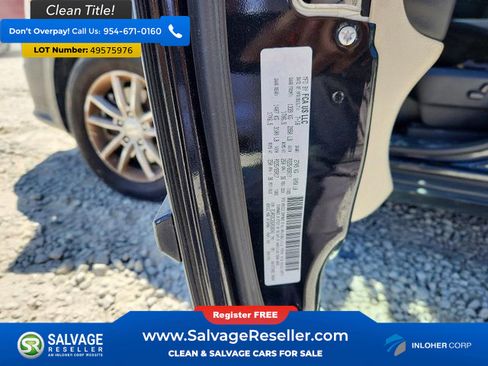 Used 2016 Dodge Grand Caravan SXT image 16