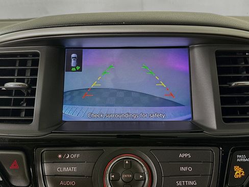 Used 2018 Nissan Pathfinder SV image 24