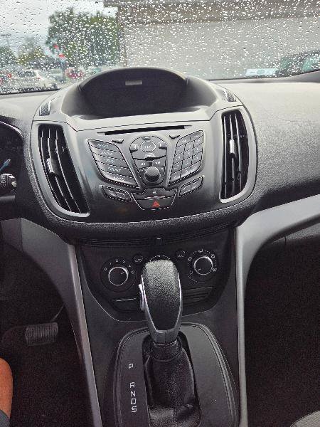 Used 2015 Ford Escape SE FWD image 9