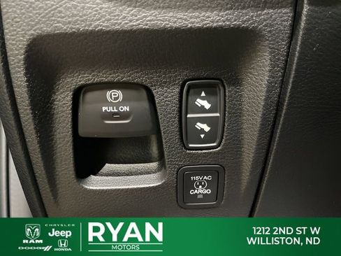 Used 2025 RAM 1500 Big Horn AWD/4WD image 19