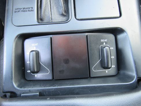 Used 1996 Chevrolet Corvette Coupe RWD image 23