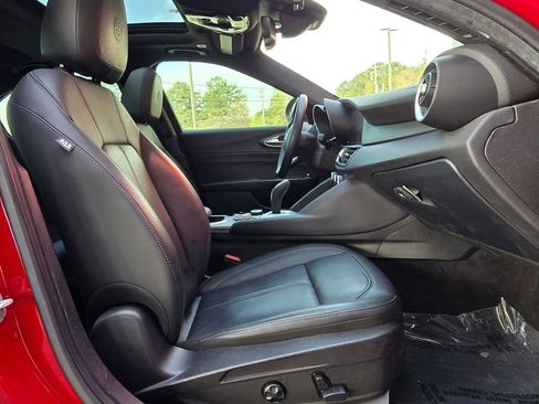 Used 2022 Alfa Romeo Giulia Ti image 24