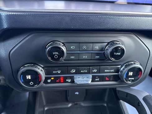 Used 2023 Ford Bronco Outer Banks image 18