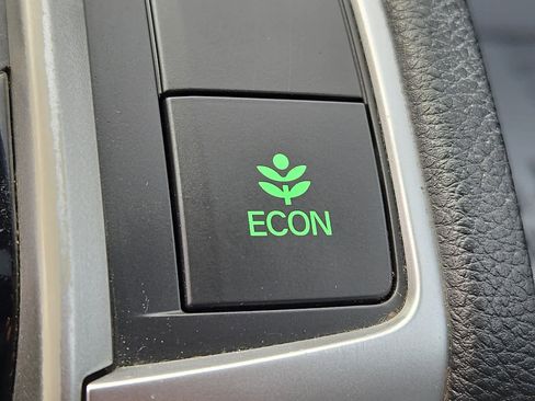 Used 2016 Honda Civic EX-L image 27