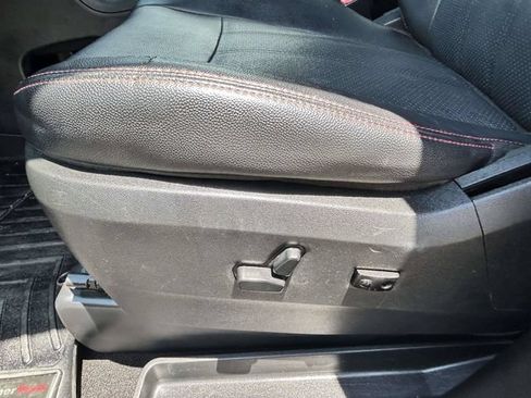Used 2017 Dodge Grand Caravan GT FWD image 16