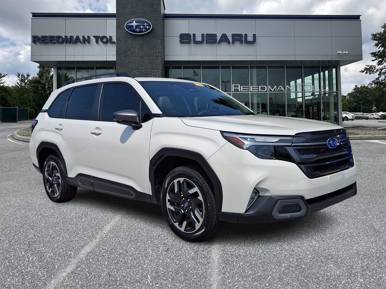 Certified 2025 Subaru Forester Limited AWD/4WD image 1