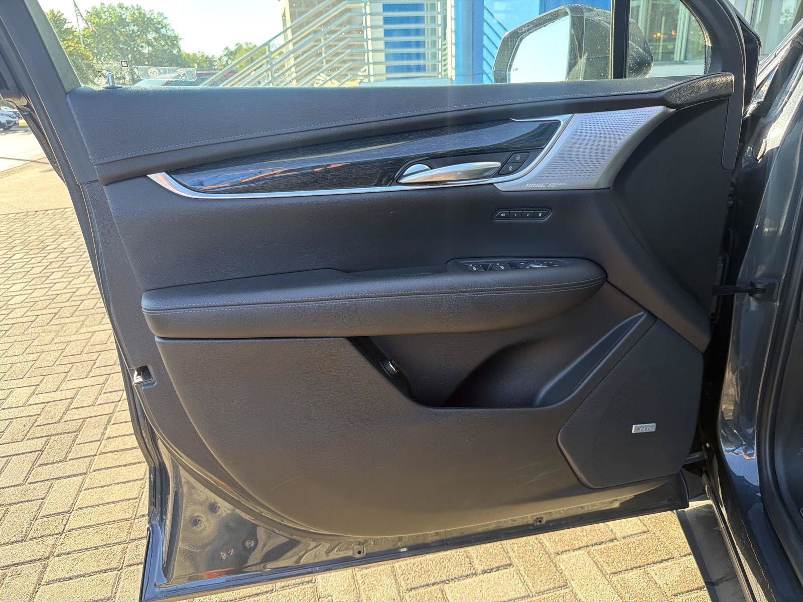 Used 2021 Cadillac XT5 Premium Luxury AWD/4WD image 13