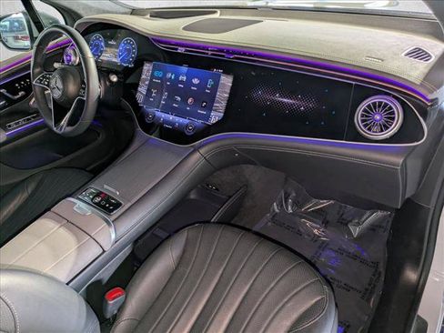 Certified 2023 Mercedes-Benz EQS 580 4MATIC SUV image 24