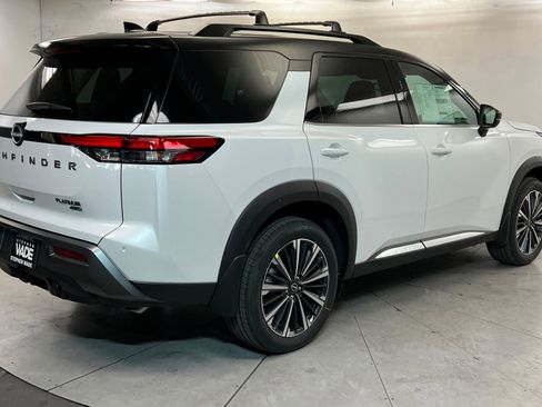 New 2026 Nissan Pathfinder Platinum AWD/4WD image 5
