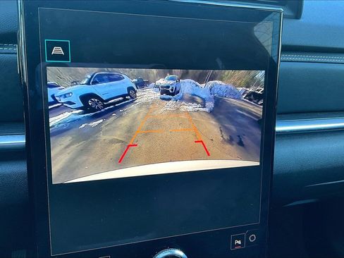 Used 2025 GMC Terrain Elevation image 9