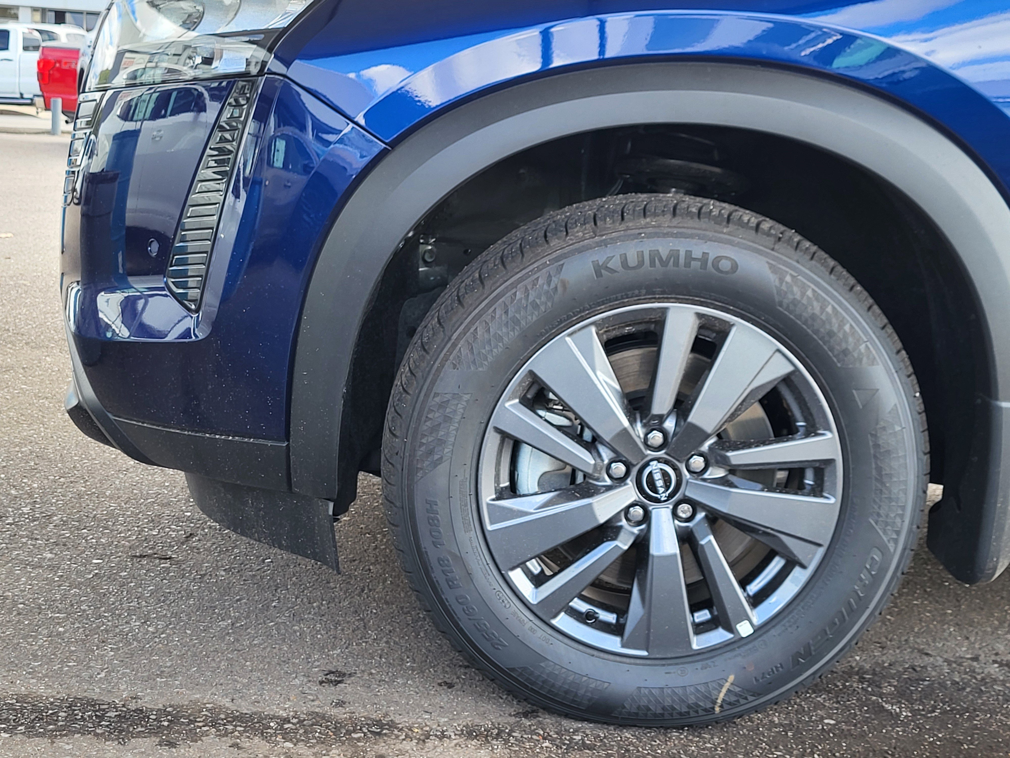 New 2026 Nissan Pathfinder SV AWD/4WD image 9
