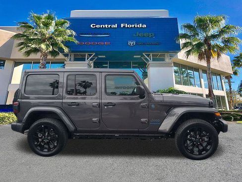 Certified 2025 Jeep Wrangler Unlimited Sahara w/ Safety Group image 4