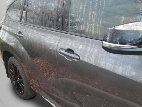 Used 2025 Toyota Highlander XSE image 19