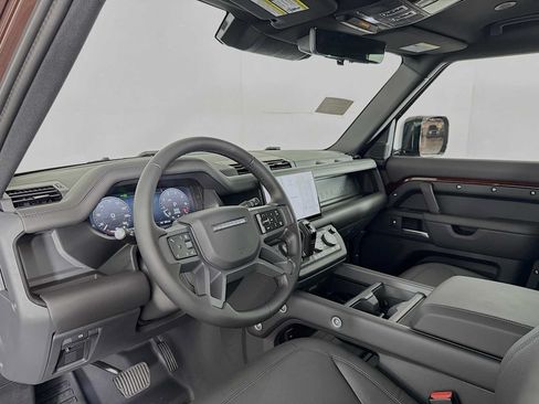 New 2025 Land Rover Defender 130 S AWD/4WD image 9