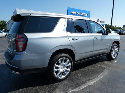 Certified 2024 Chevrolet Tahoe High Country w/ Advanced Technology Package AWD/4WD image 5