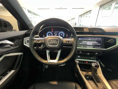 Used 2023 Audi Q3 2.0T Premium w/ Convenience Package AWD/4WD image 9