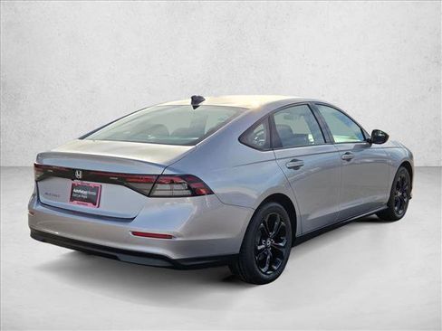 New 2025 Honda Accord SE image 2