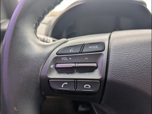 Used 2021 Hyundai Kona Ultimate FWD image 13