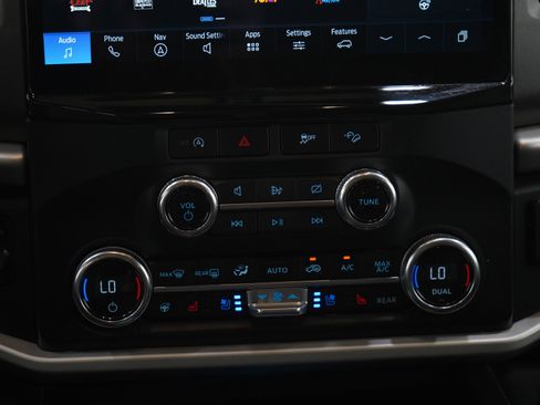 Used 2023 Ford Expedition Max XLT AWD/4WD image 17
