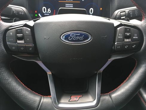 Used 2025 Ford Explorer ST AWD/4WD image 14
