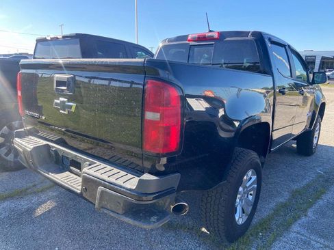 Used 2019 Chevrolet Colorado Z71 w/ Z71 Midnight Edition AWD/4WD image 6