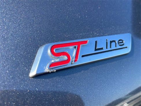 Used 2025 Ford Explorer ST-Line image 18