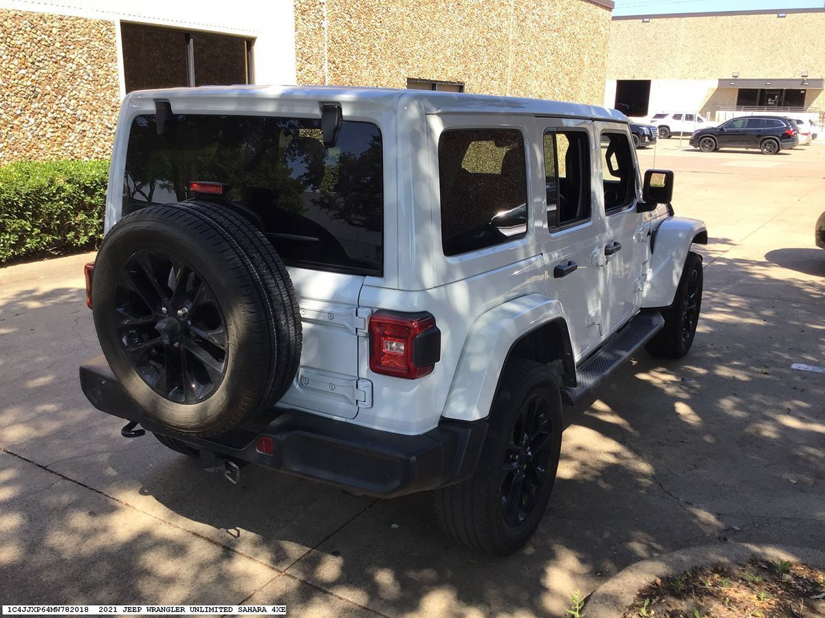 Used 2021 Jeep Wrangler Unlimited Sahara w/ Cold Weather Group AWD/4WD image 5