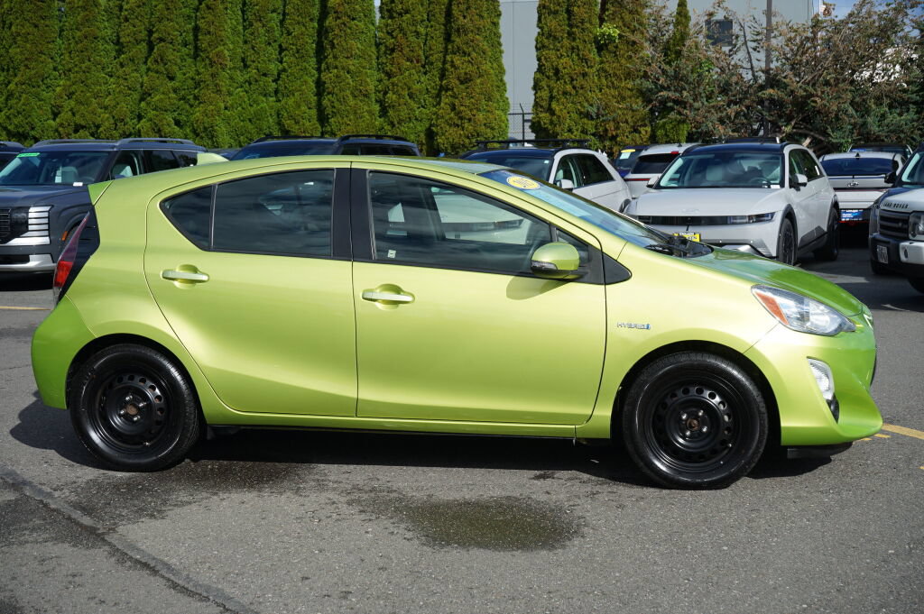 Used 2015 Toyota Prius C Two FWD image 4