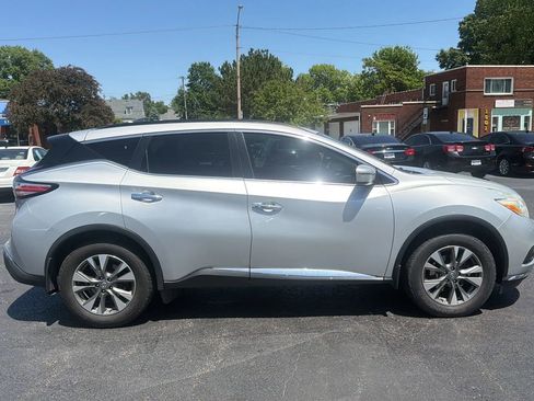 Used 2016 Nissan Murano SV AWD/4WD image 4