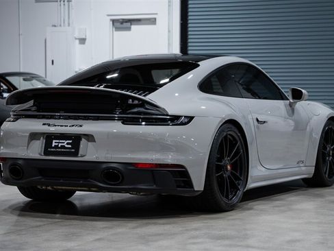 Used 2024 Porsche 911 Carrera GTS RWD image 15