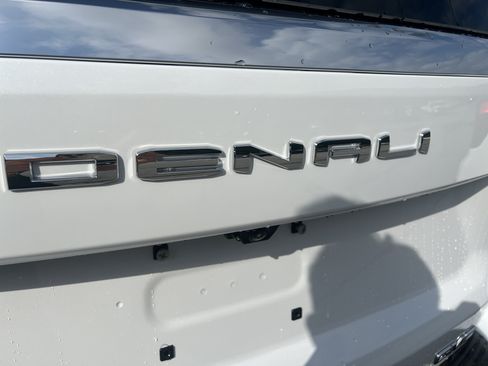 New 2026 GMC Yukon Denali w/ LPO, Get Active Package AWD/4WD image 20