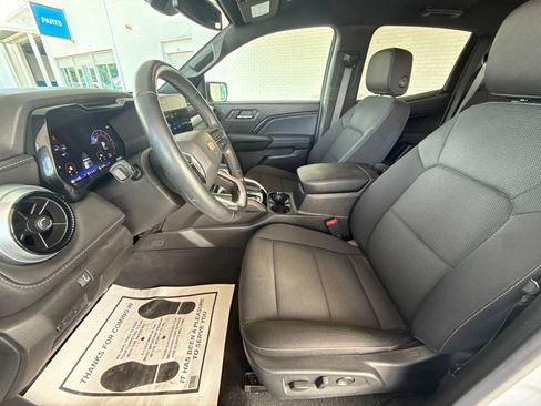 Used 2024 Chevrolet Colorado LT w/ LT Convenience Package II RWD image 30