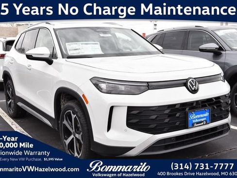 New 2026 Volkswagen Tiguan SE AWD/4WD image 1